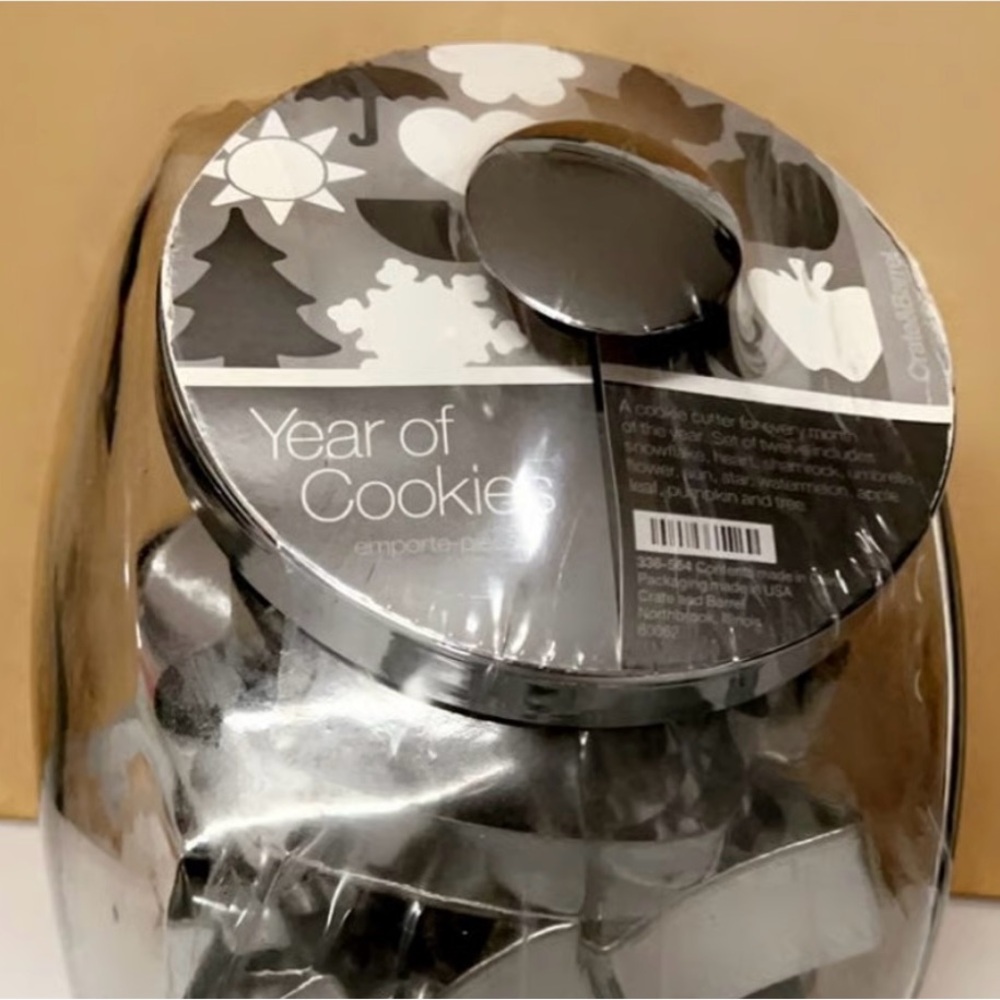 Crate & Barrel Year of the Cookies
Cookie Cutters brand new